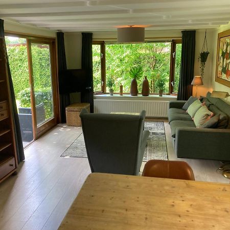 Chalet Wild Forest, Knus Chalet Op De Veluwe Met Gratis Parkeren Putten Luaran gambar