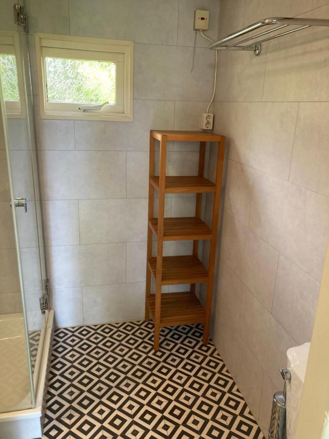 Chalet Wild Forest, Knus Chalet Op De Veluwe Met Gratis Parkeren Putten Luaran gambar
