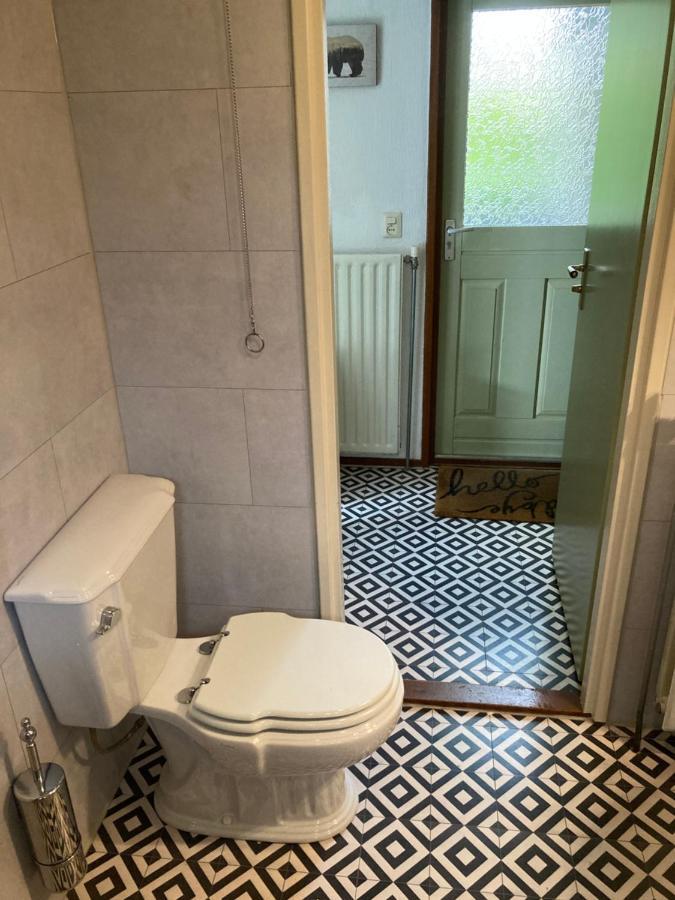 Chalet Wild Forest, Knus Chalet Op De Veluwe Met Gratis Parkeren Putten Luaran gambar