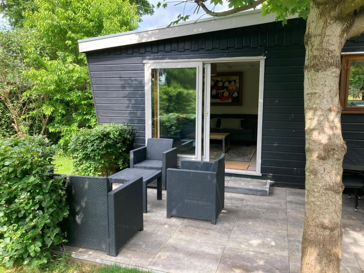 Chalet Wild Forest, Knus Chalet Op De Veluwe Met Gratis Parkeren Putten Luaran gambar